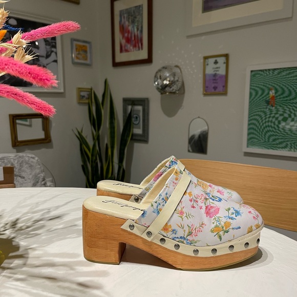 Free People Shoes - Free People Calabasas Clog